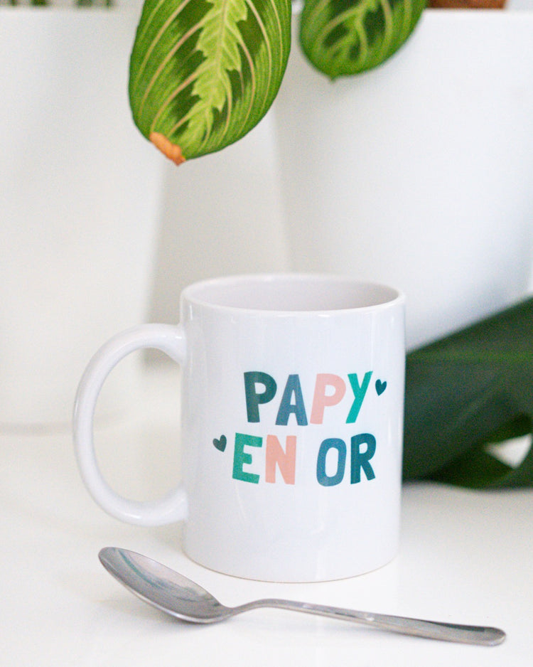 Mug 'Papy en Or' avec motif doré sur fond blanc