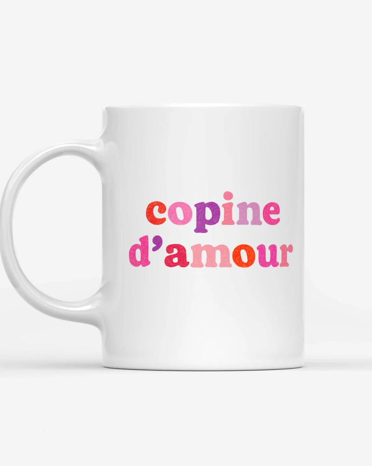 Mug 'Copine d'amour' avec motif cœur sur fond blanc