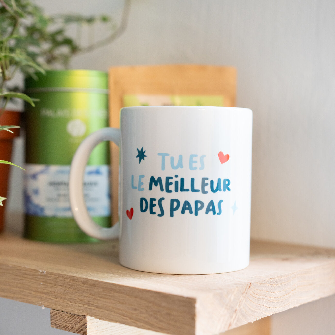 Mug avec inscription 'Tu es le meilleur des papas' en gros plan.