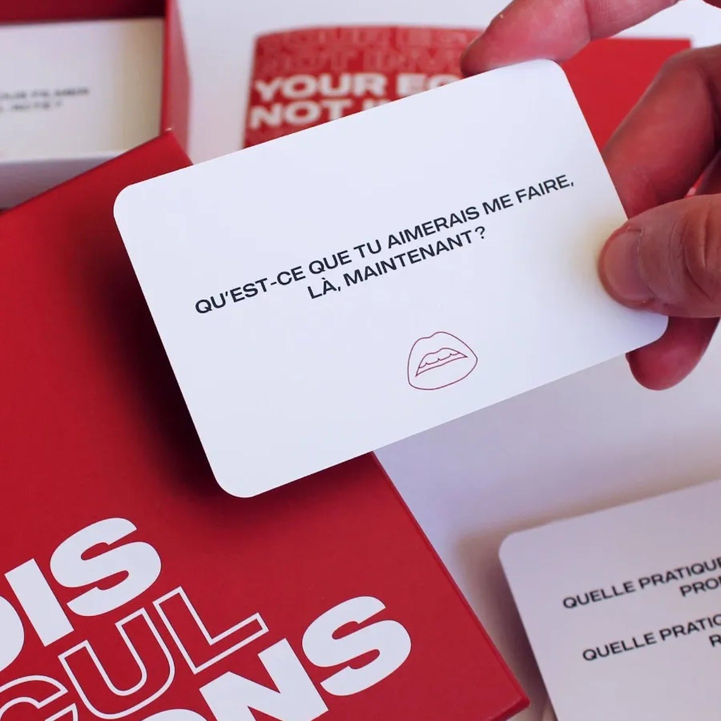 Boîte de jeu Discultons avec design coloré et moderne