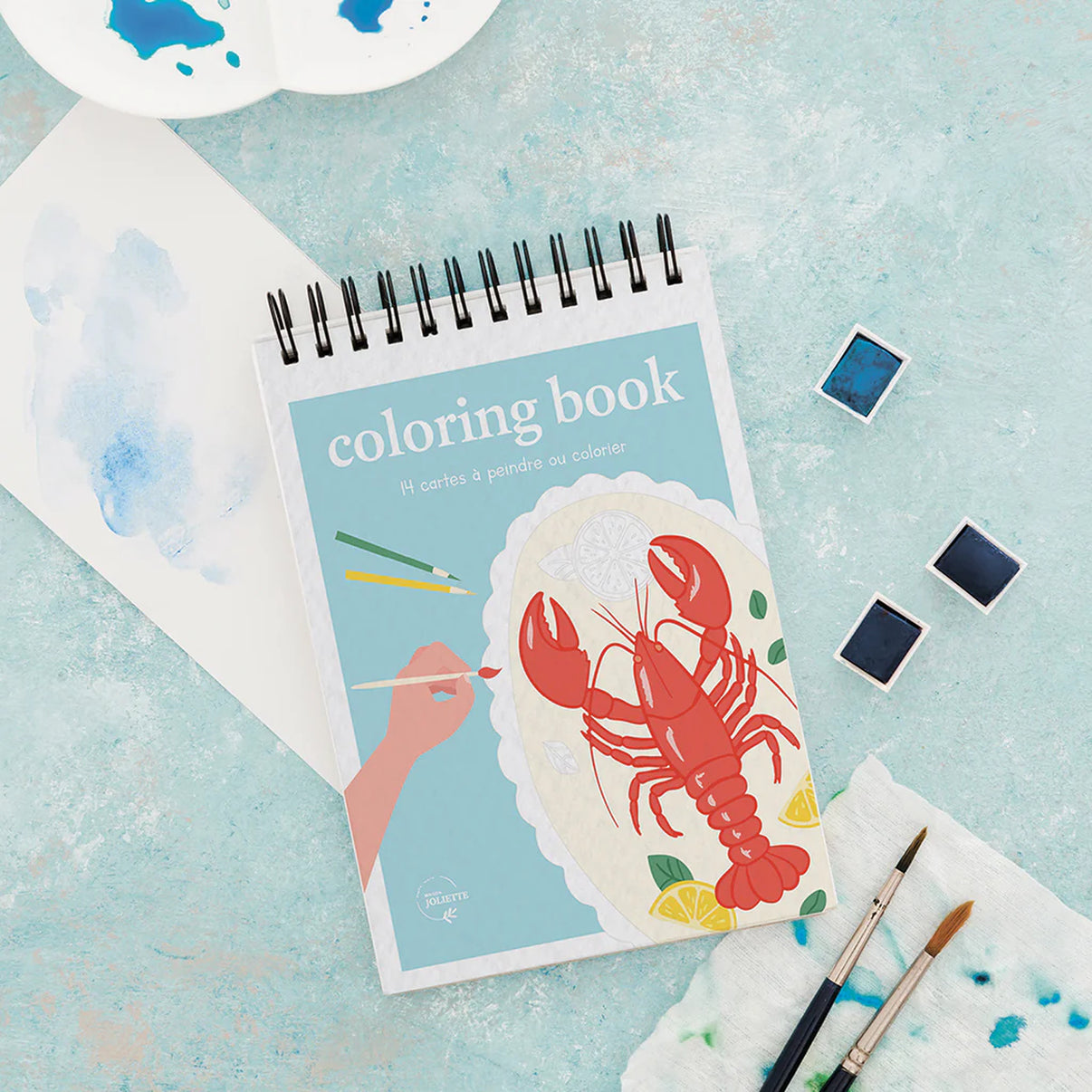 Carnet de coloriage Felicità avec motifs fleuris en gros plan