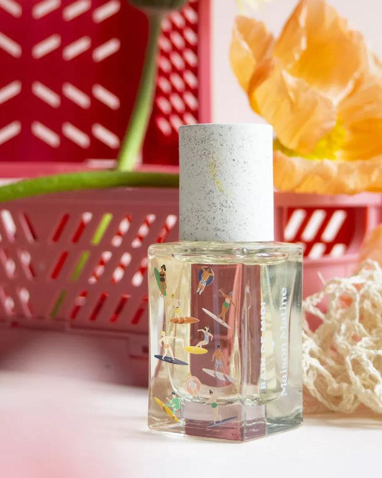 Flacon de parfum Bain de midi avec étiquette élégante