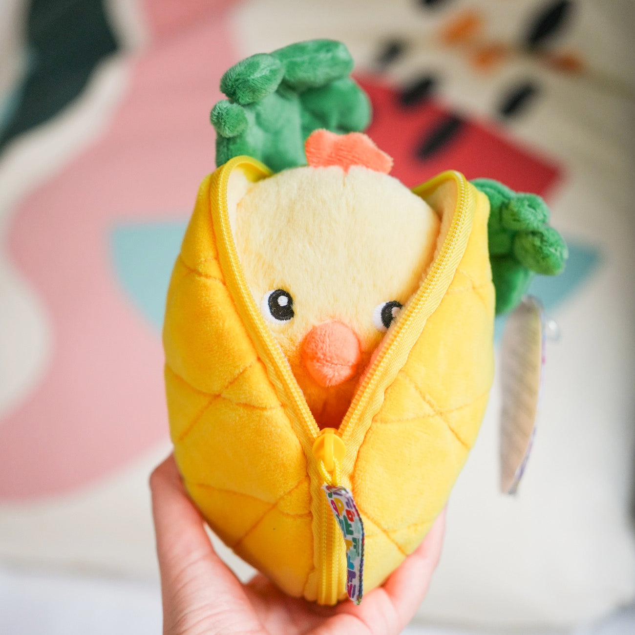 Peluche poussin ananas