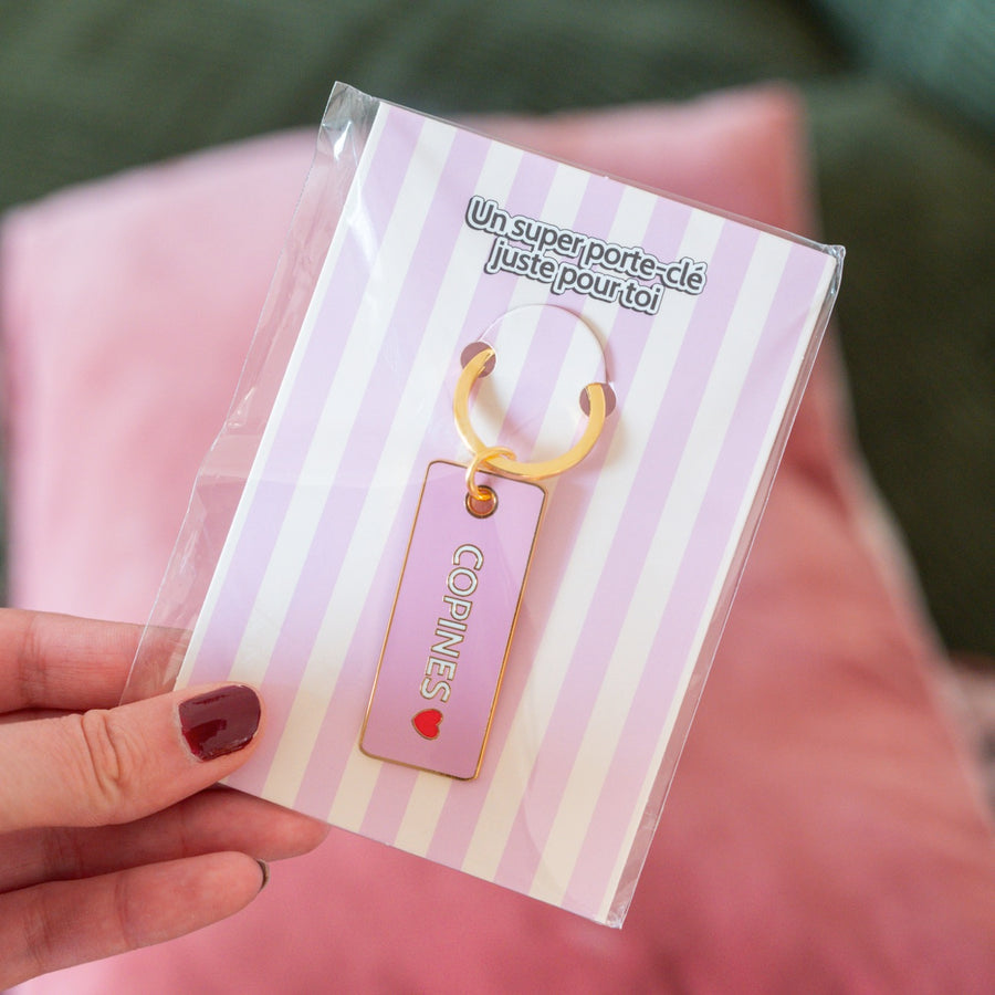 Porte-clé en forme de cœur avec inscription d'amitié.