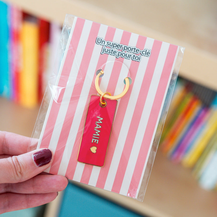 Porte-clé Mamie avec cœur et lunettes sur le nez