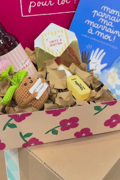 Vidéo de présentation du coffret cadeaux pour Marraine