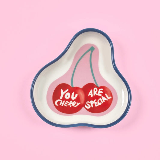 Repose thé en forme de cerise avec inscription 'You are special