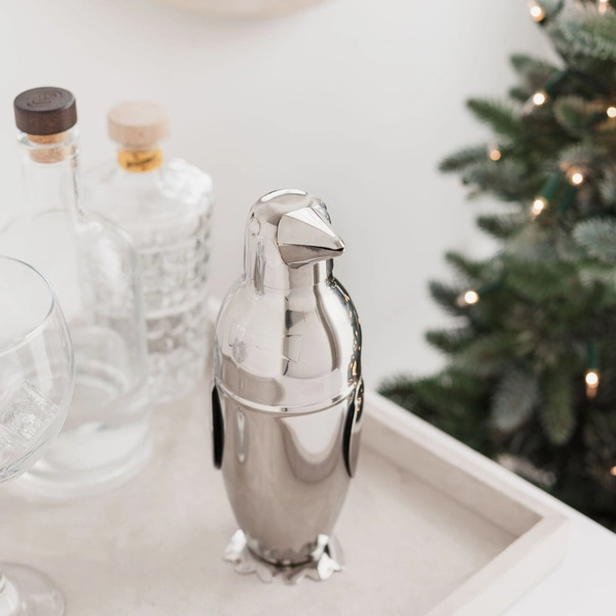 Shaker à cocktails pingouin avec un design Art déco élégant
