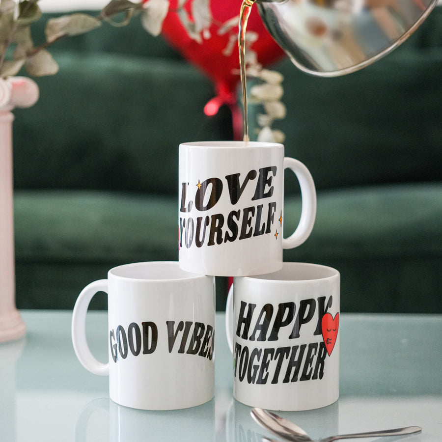 Mug à message avec illustration vintage et anse dorée