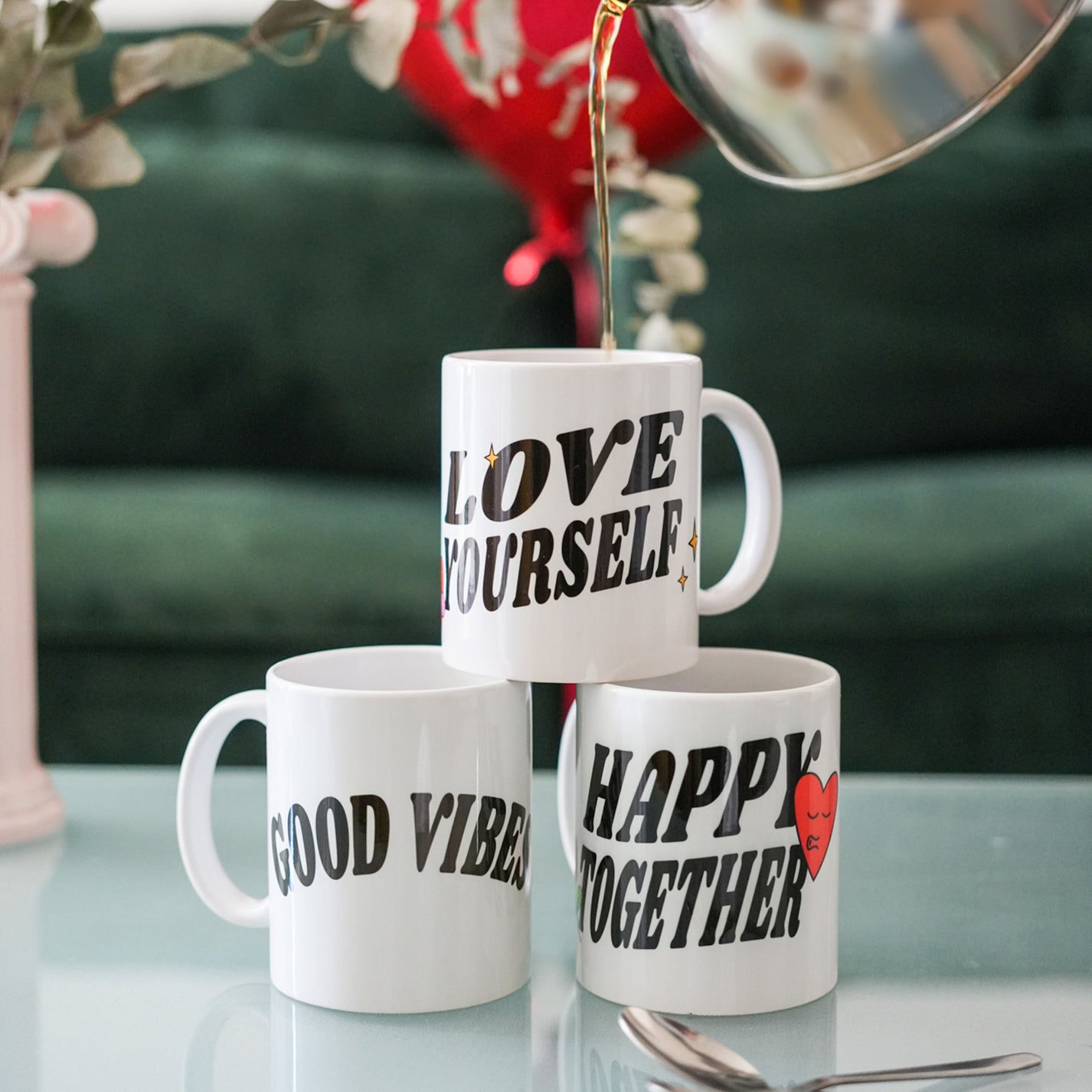 Mug à message avec illustration vintage et anse dorée