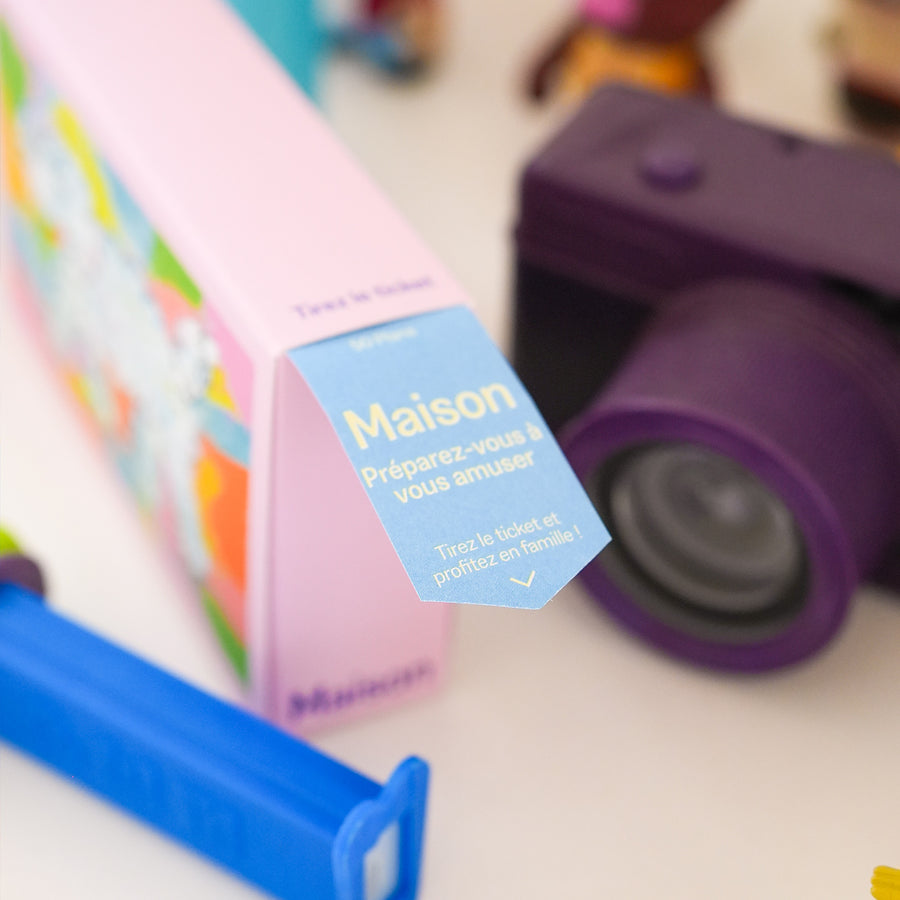 Livre 100 Activités - Que faire avec des enfants, couverture colorée avec illustrations variées.