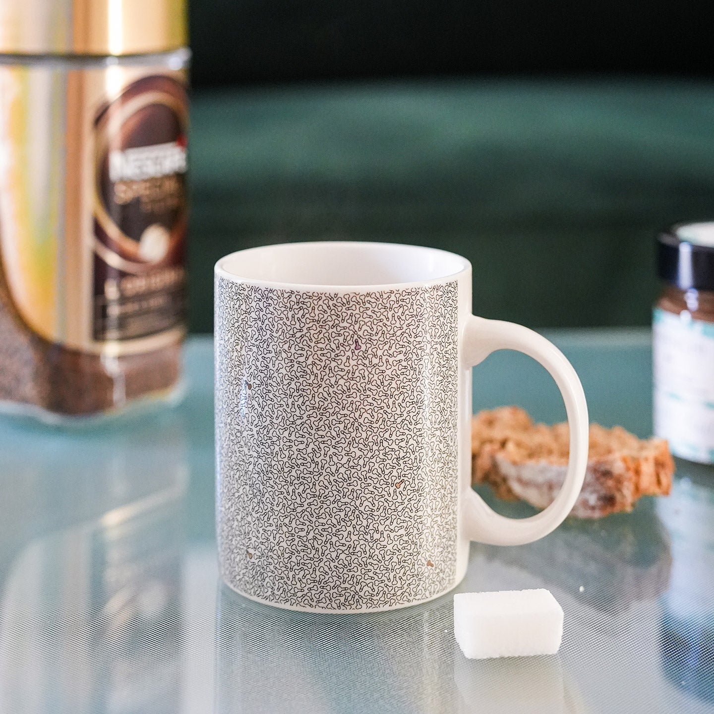 Un mug avec des petits pénis - Mieux Que Des Fleurs