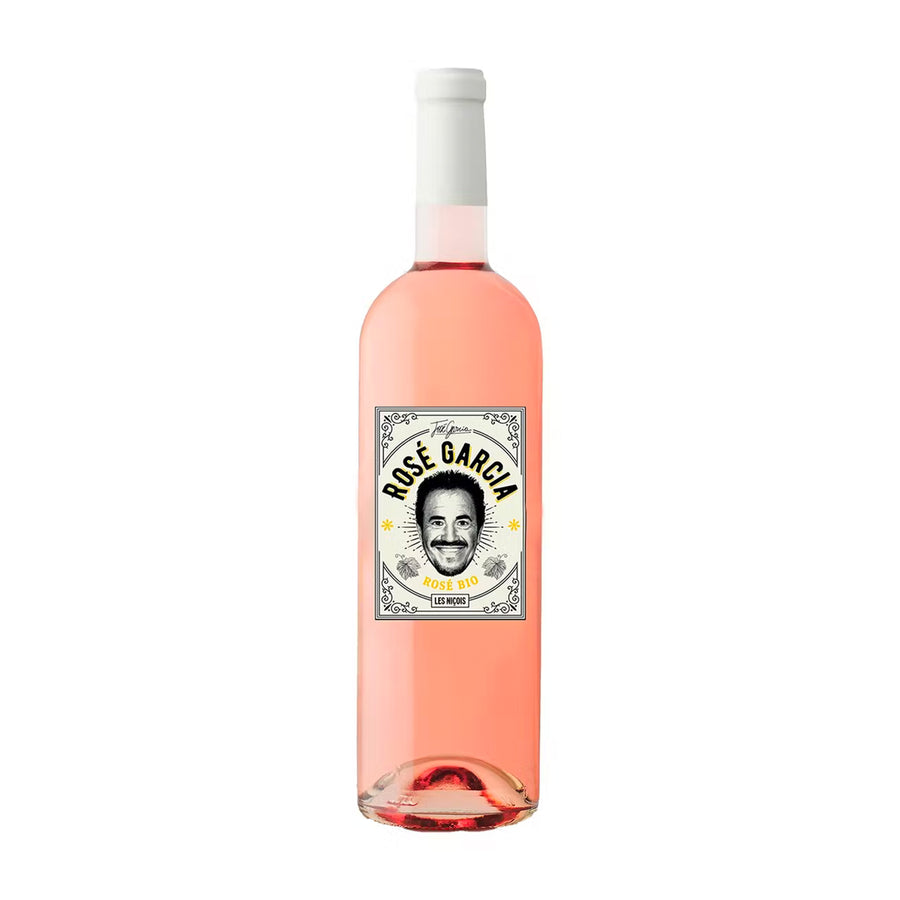 Bouteille de rosé Garcia avec étiquette élégante en gros plan.