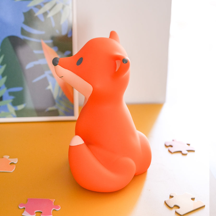 Veilleuse renard avec texture douce et lumière apaisante.