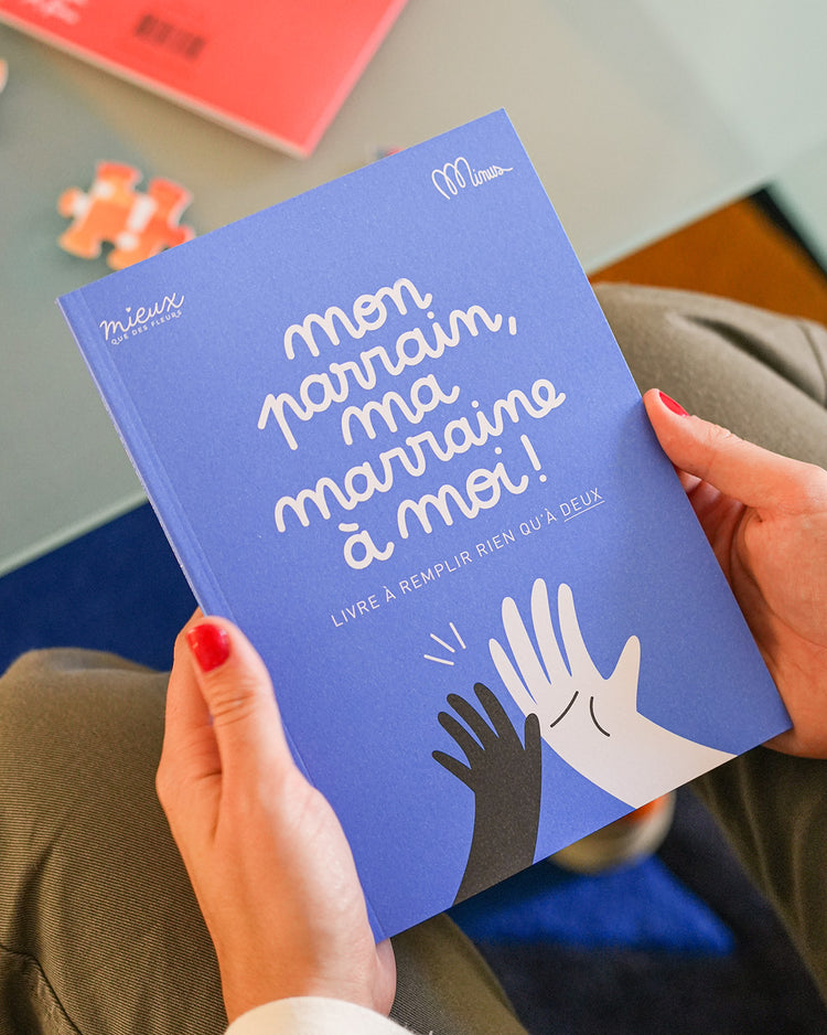 Couverture colorée du livre sur les parrains et marraines