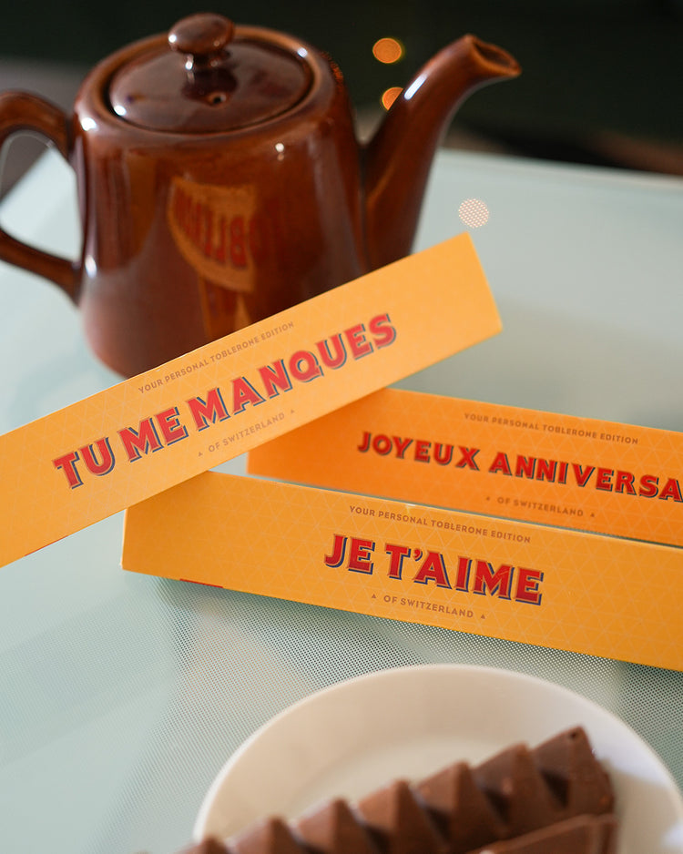 Toblerone personnalisé avec message sur fond blanc