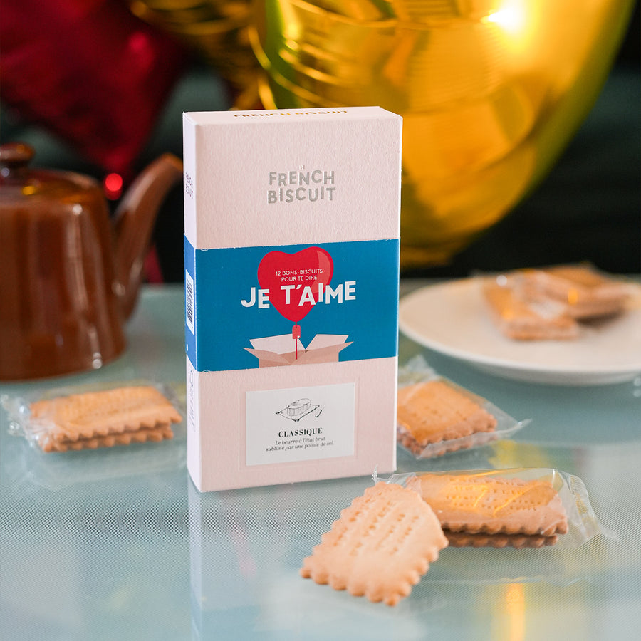 Biscuits à message Je t'aime pour la Saint-Valentin avec un couple d'amoureux