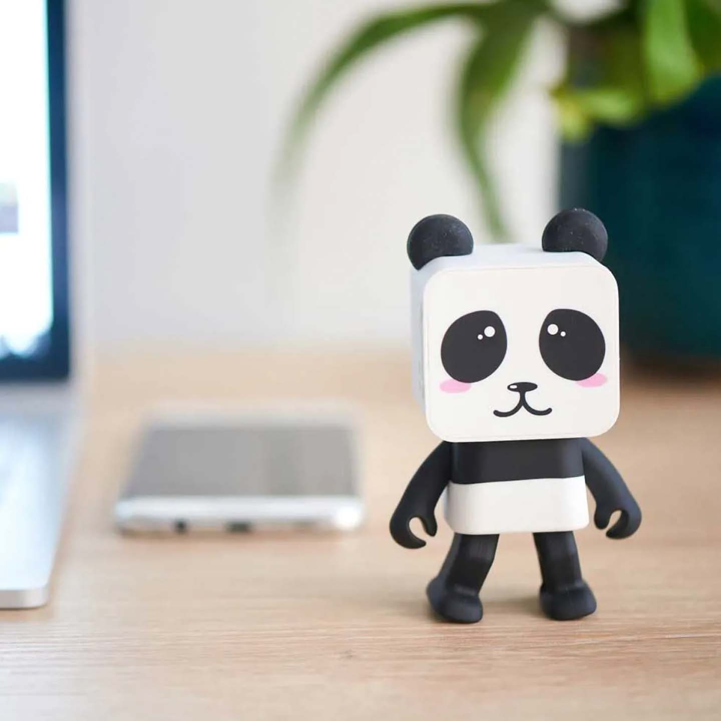 Une enceinte bluetooth panda dansante - Mieux Que Des Fleurs