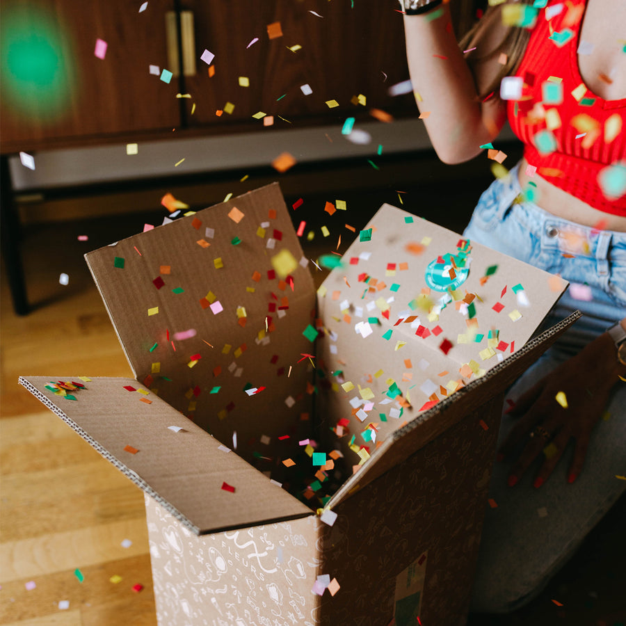 BAM Box confettis coloré avec des confettis multicolores
