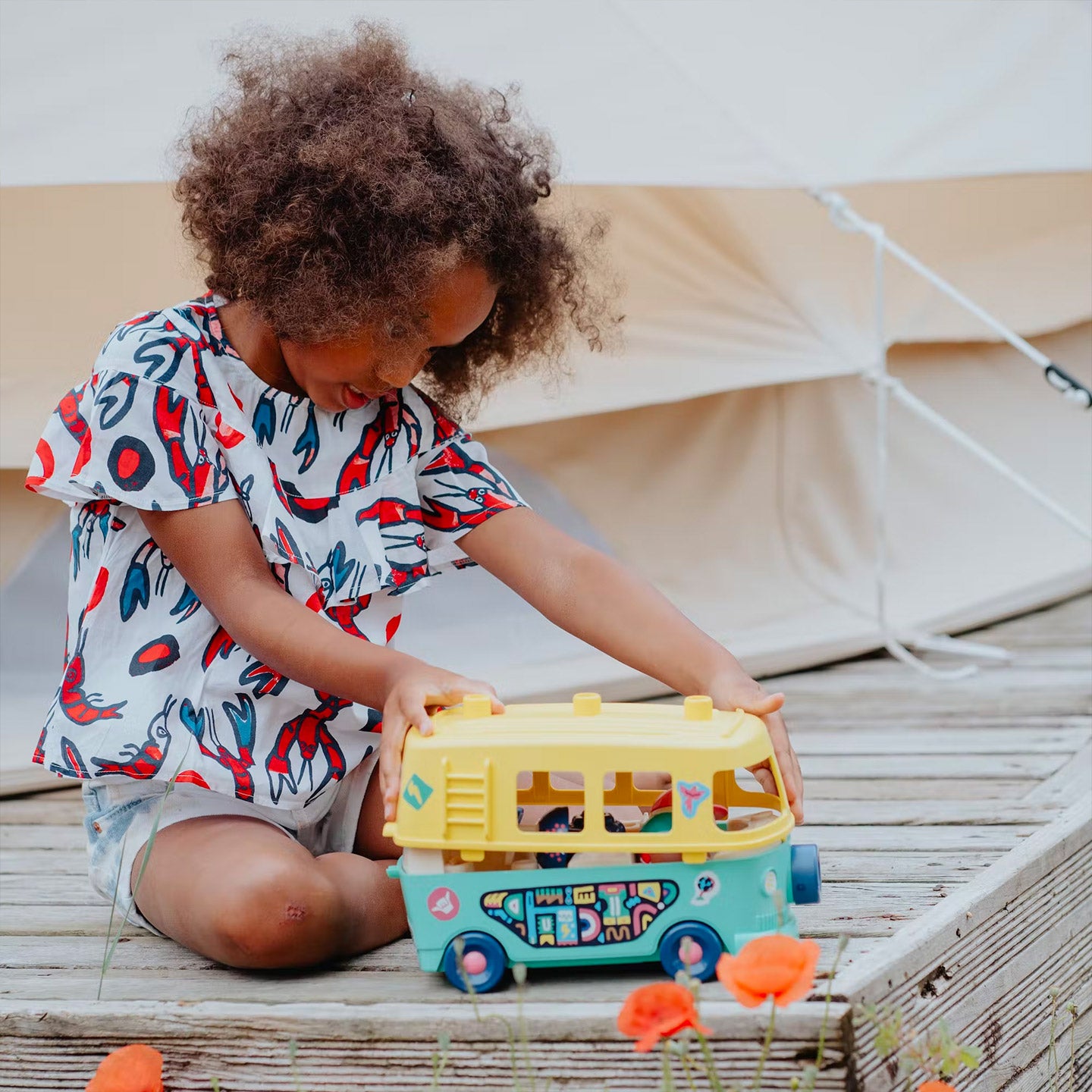 Le van 100% Français des Mini Mondes - Mieux Que Des Fleurs