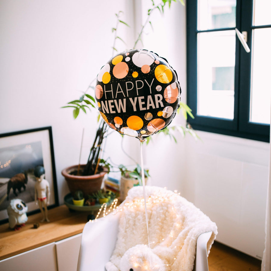Box Ballon Nouvelle Année Gold - décoration festive en forme de ballon doré pour célébrer la nouvelle année.