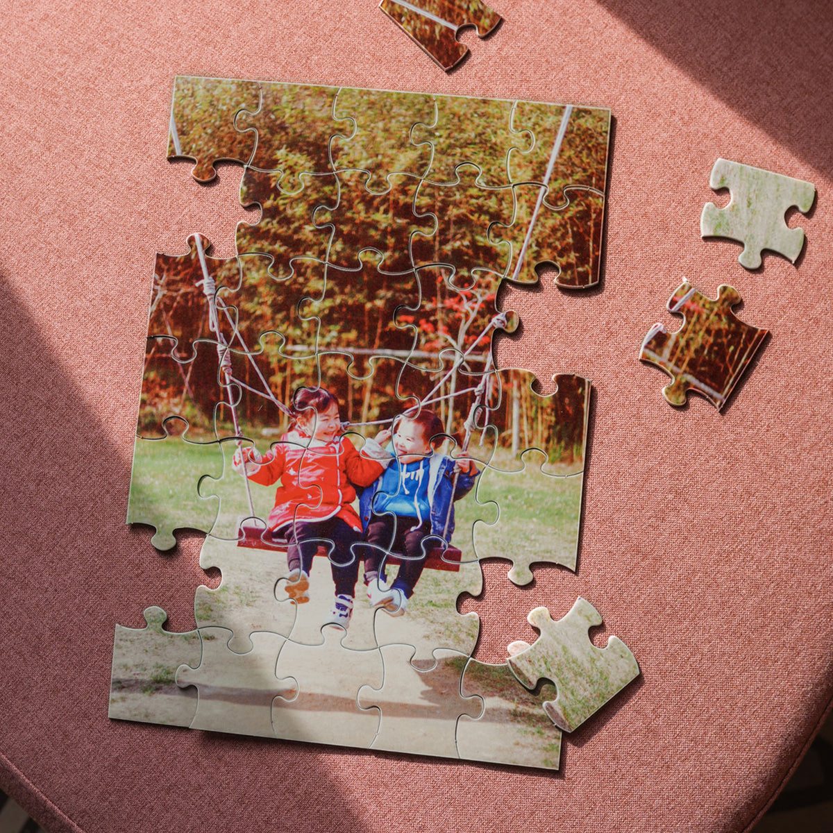 Puzzle personnalisé avec photo d'enfants, vue de dessus